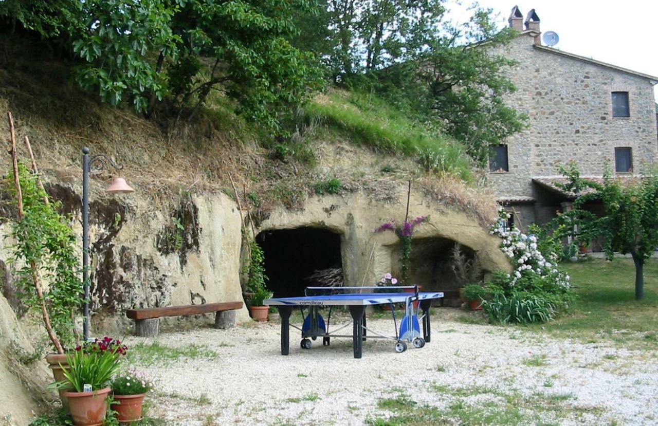 Agriturismo Frallarenza Ficulle Luaran gambar